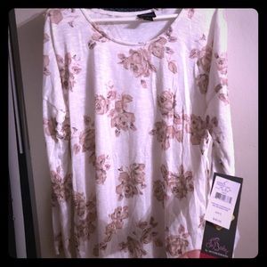 Nice blouse maternity